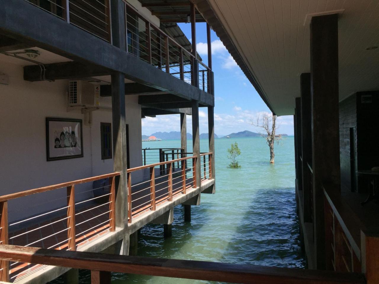 Lanta Harbour Hostel Koh Lanta