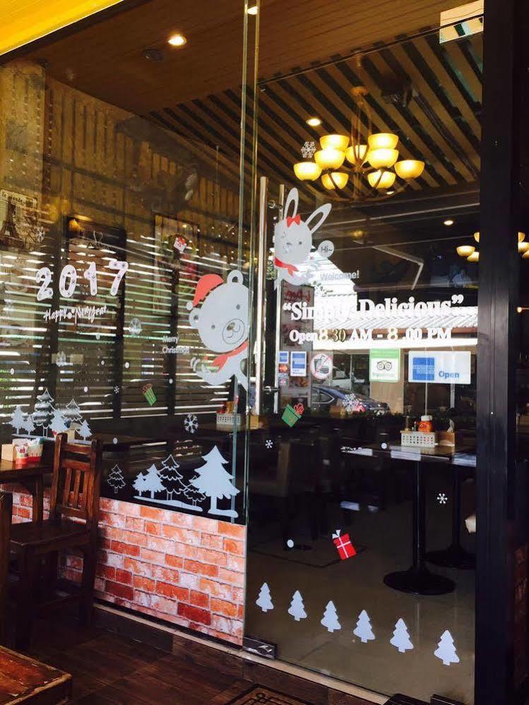I-kroon Cafe & Patong