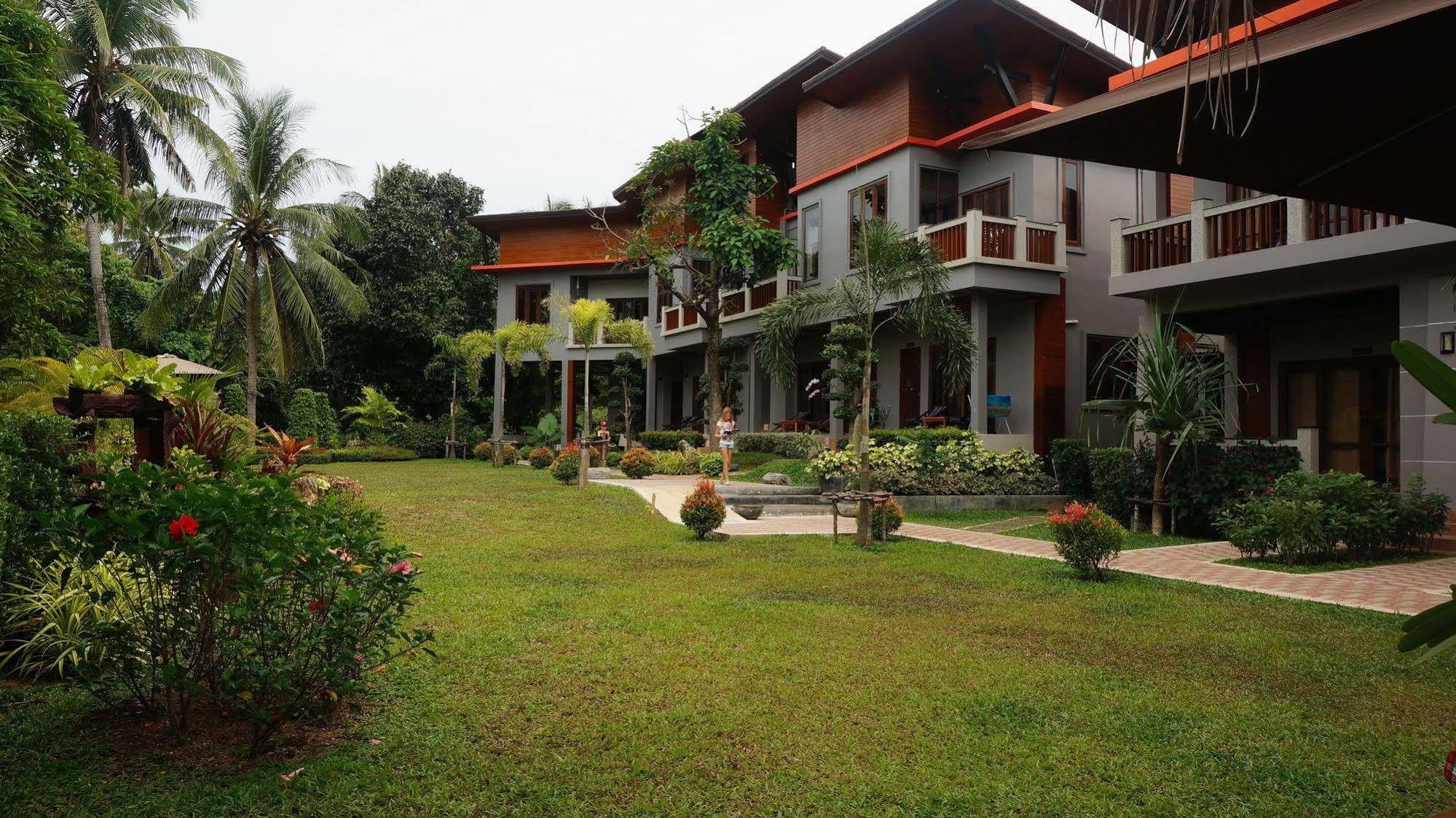 Lanta Intanin - Sha Extra Resort 2*