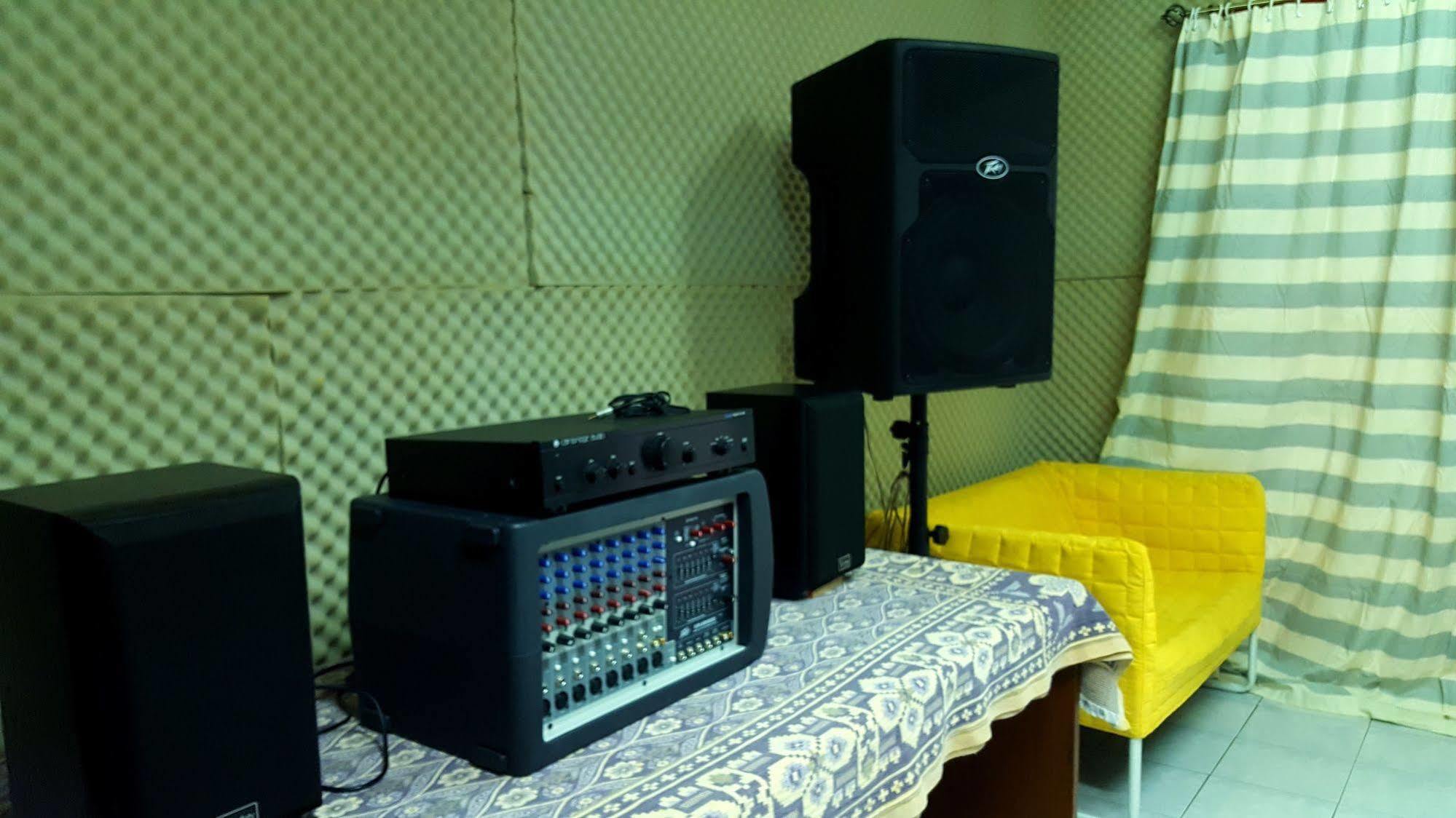 Hostel Super *