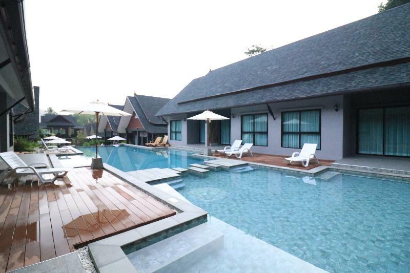 Resort The Scene Cliff View By Swiss-belhotel