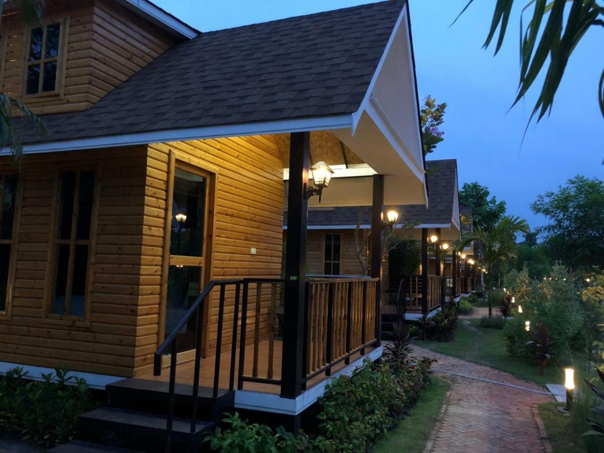Resort Changpuak Damnoen Saduak