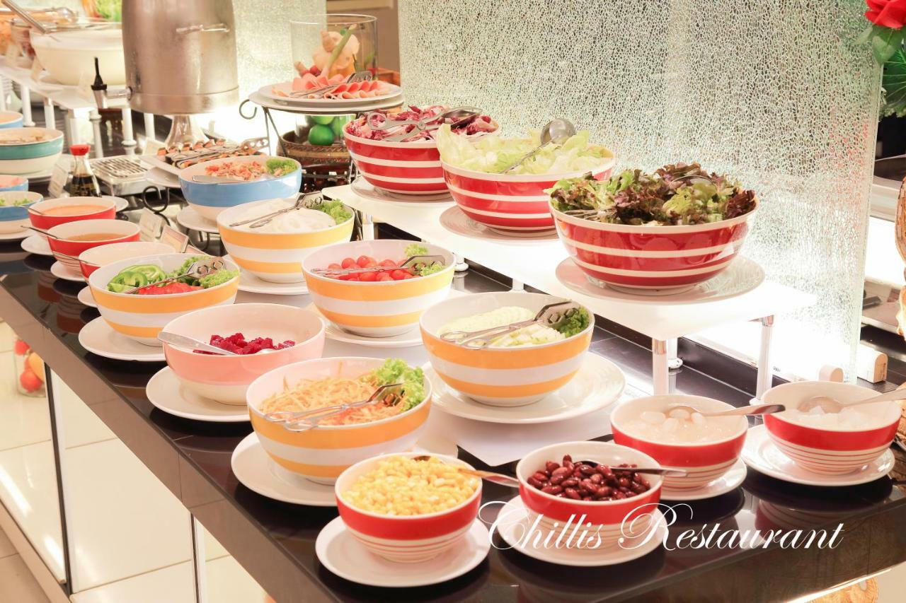 Amora Thapae Hotel 4*