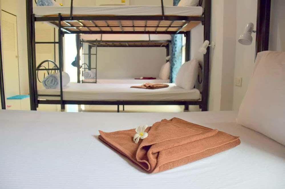 Hostel Baan Longhaad *