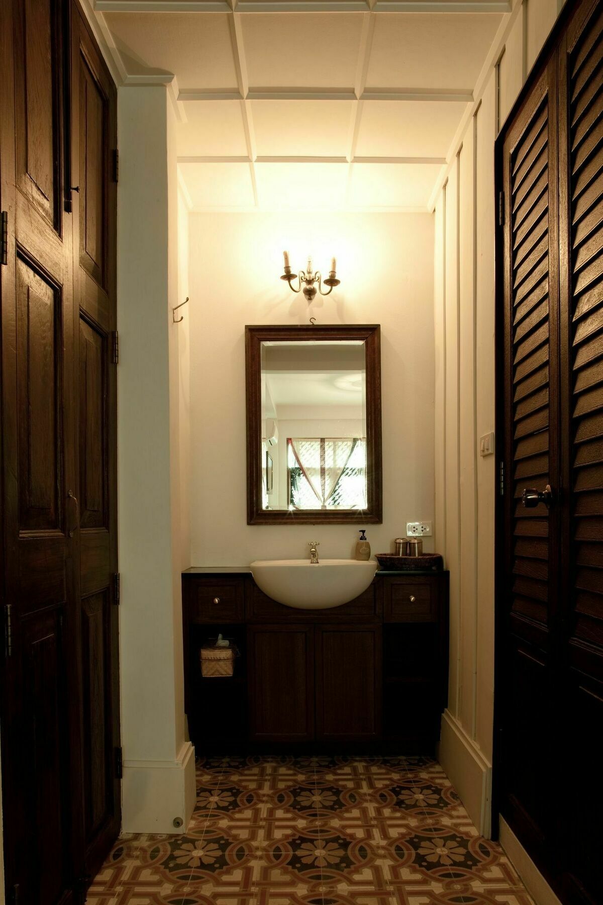 The Asadang Hotel 3*