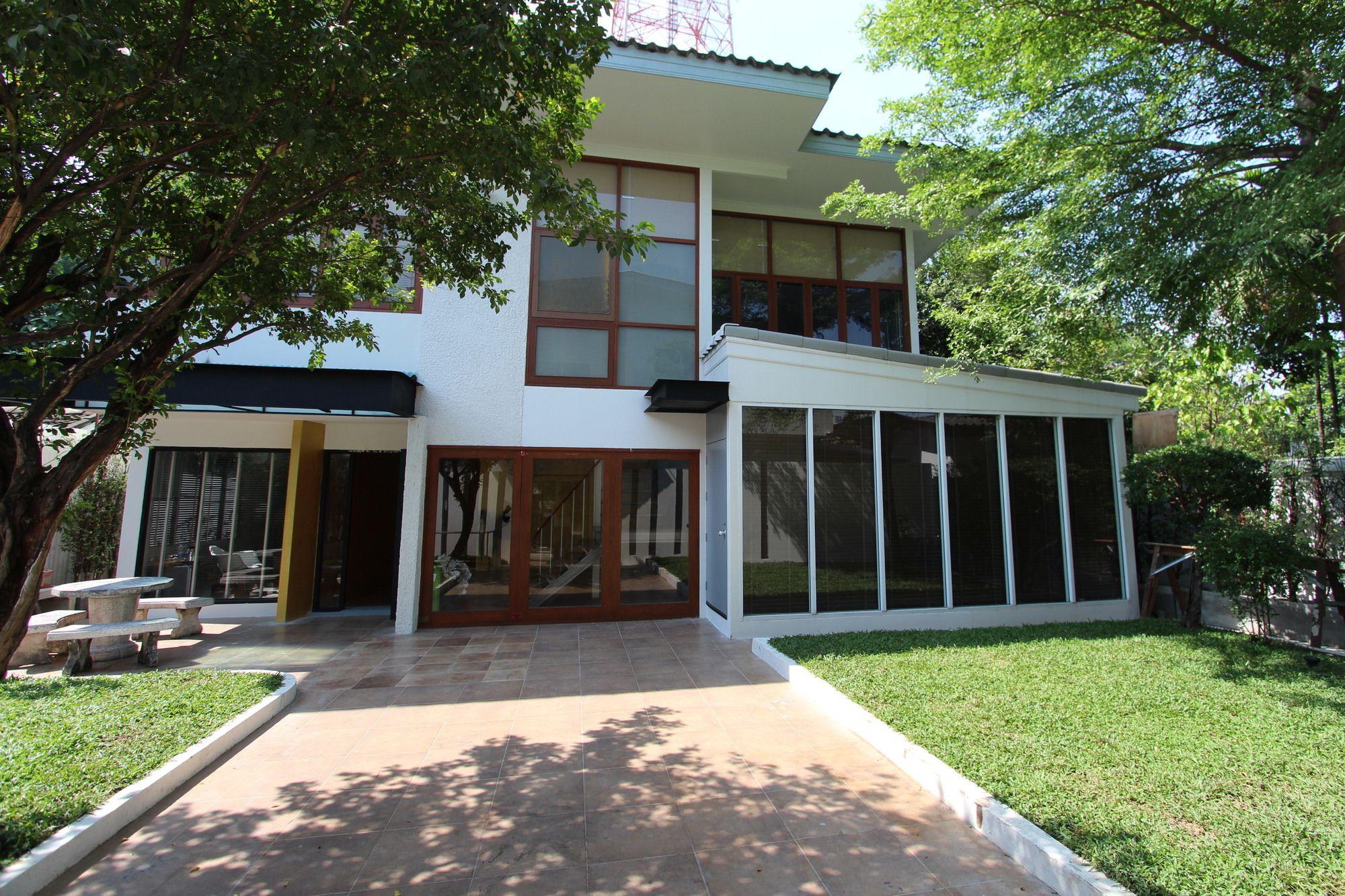 Airtel Hideaway Ari 3* Bangkok