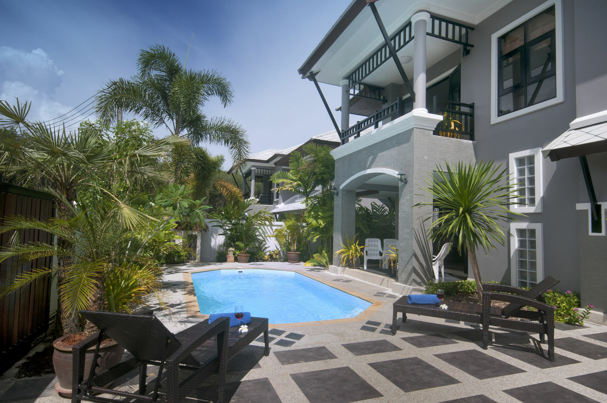 Baan Santhiya 4 Villa *