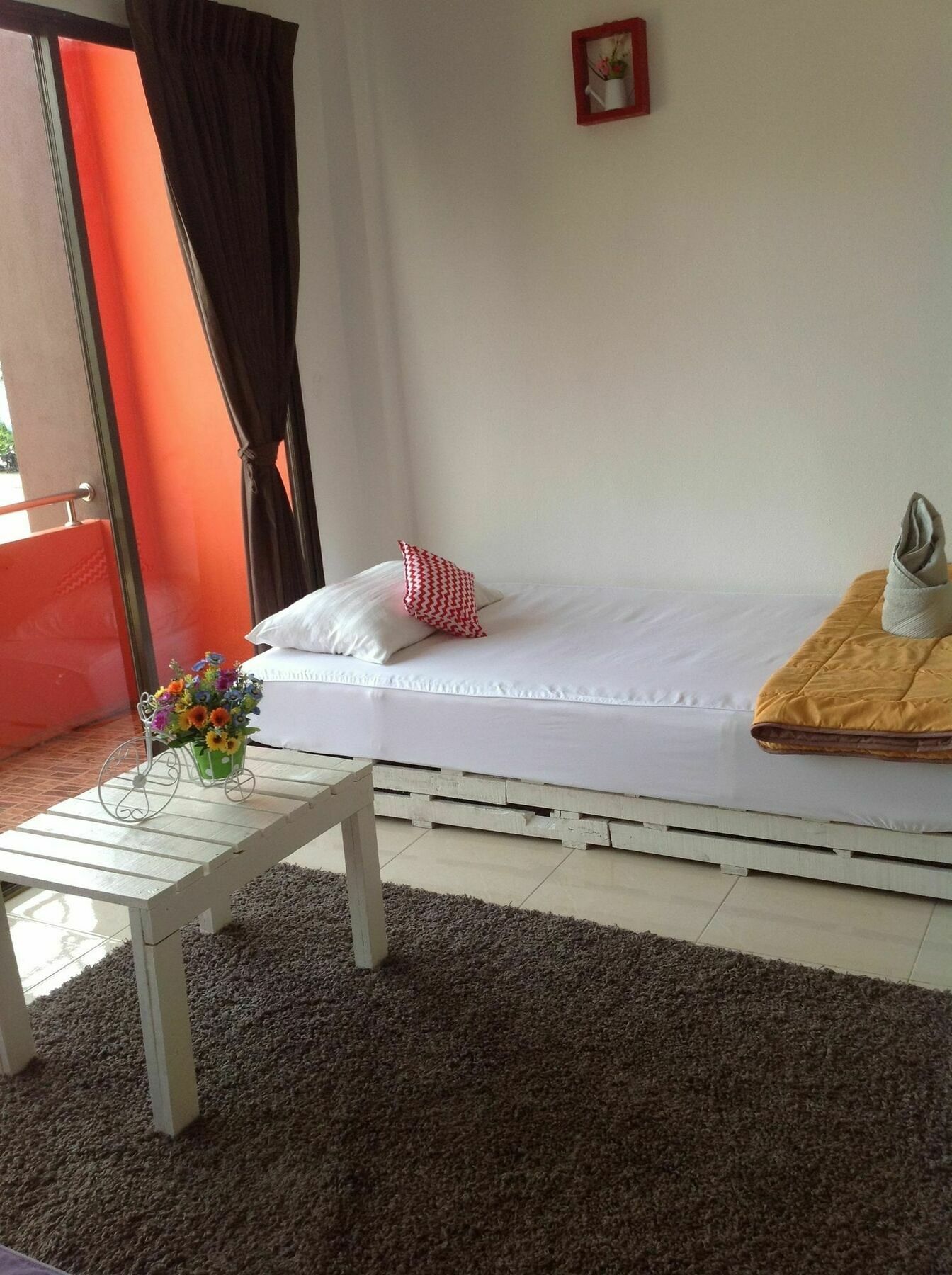 Leaf Guest house 2*