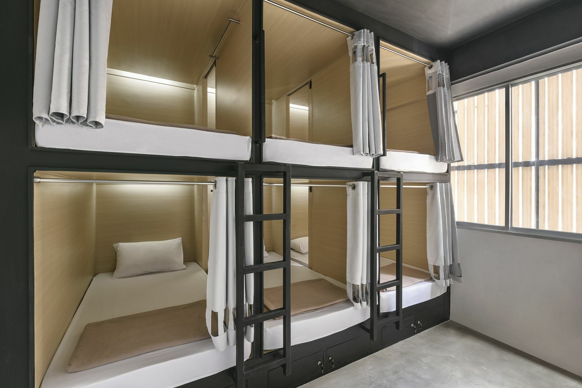 Hostel Ora *