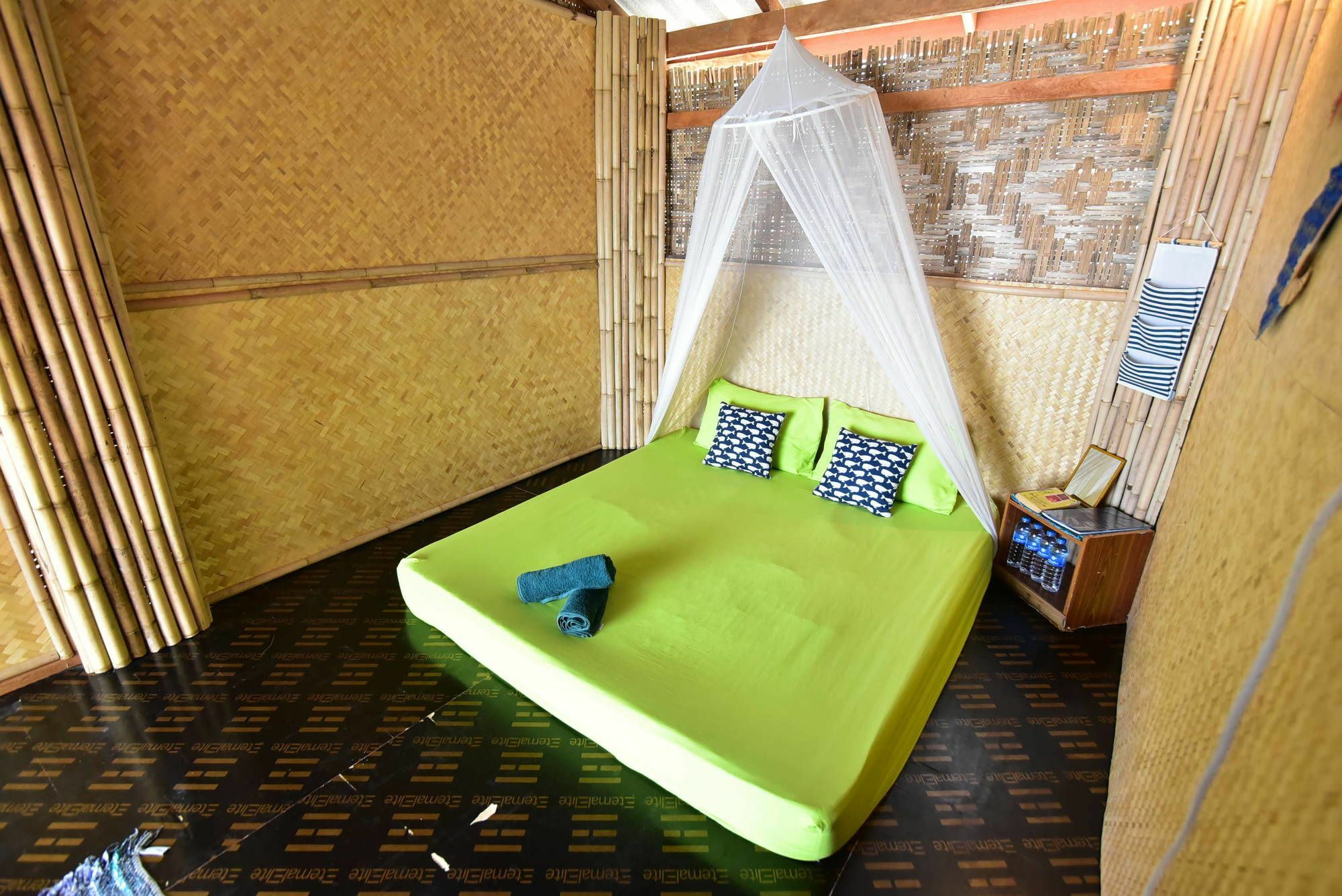 Deep House Sea View Homestay *