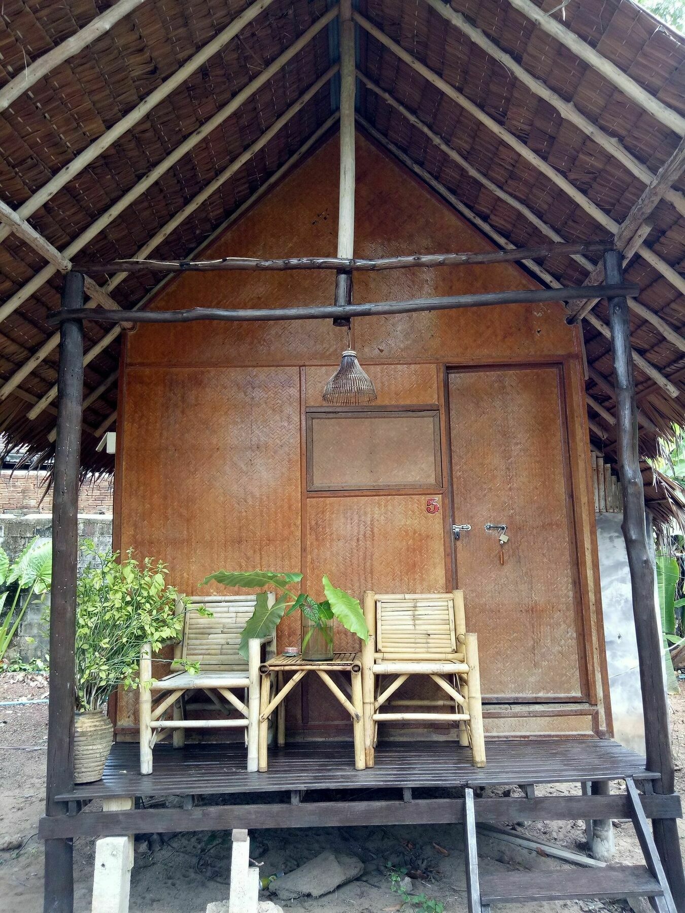 Ozone Huts 2*
