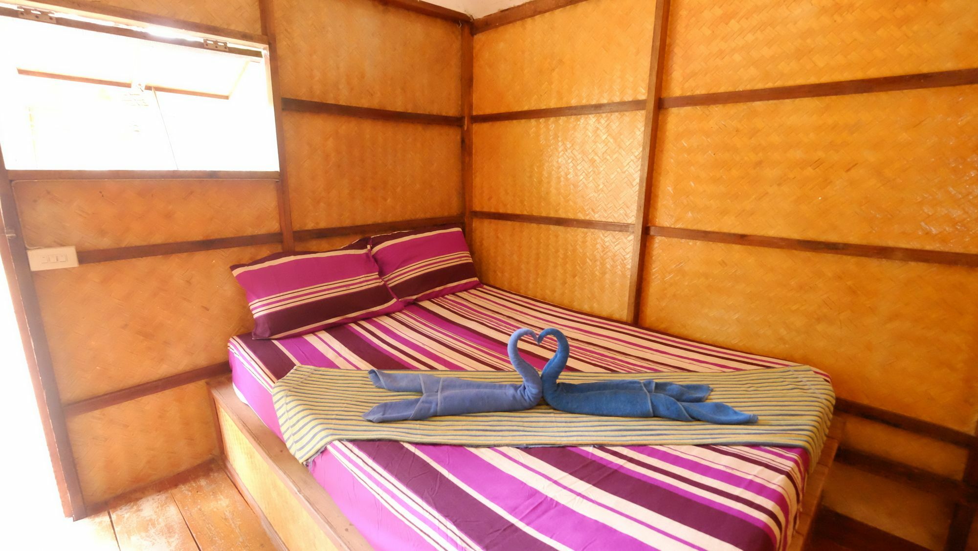 Ozone Huts 2*