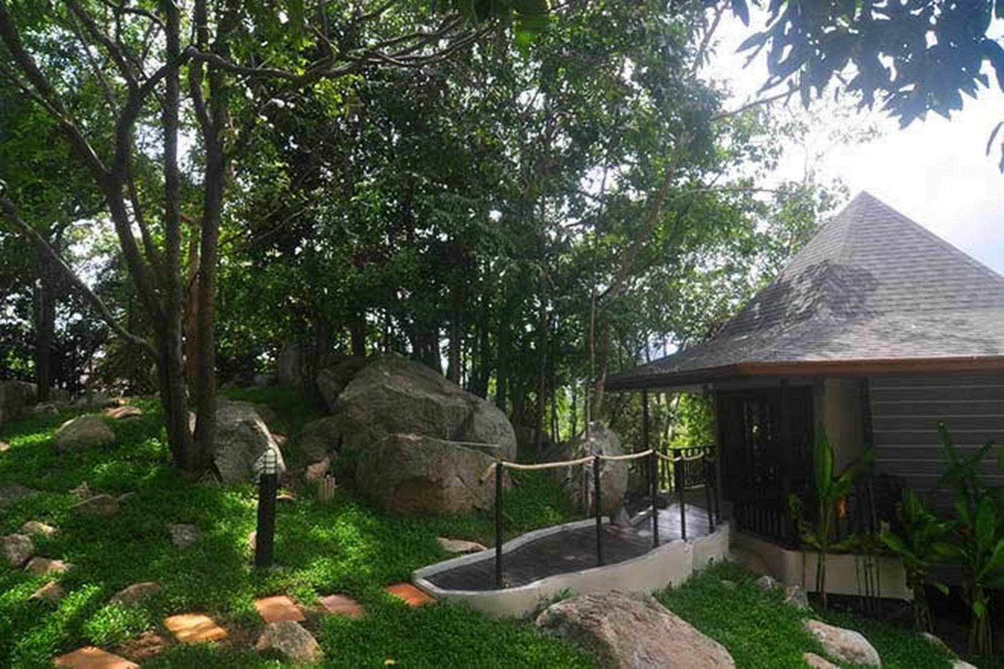 Lom Choi Villa *