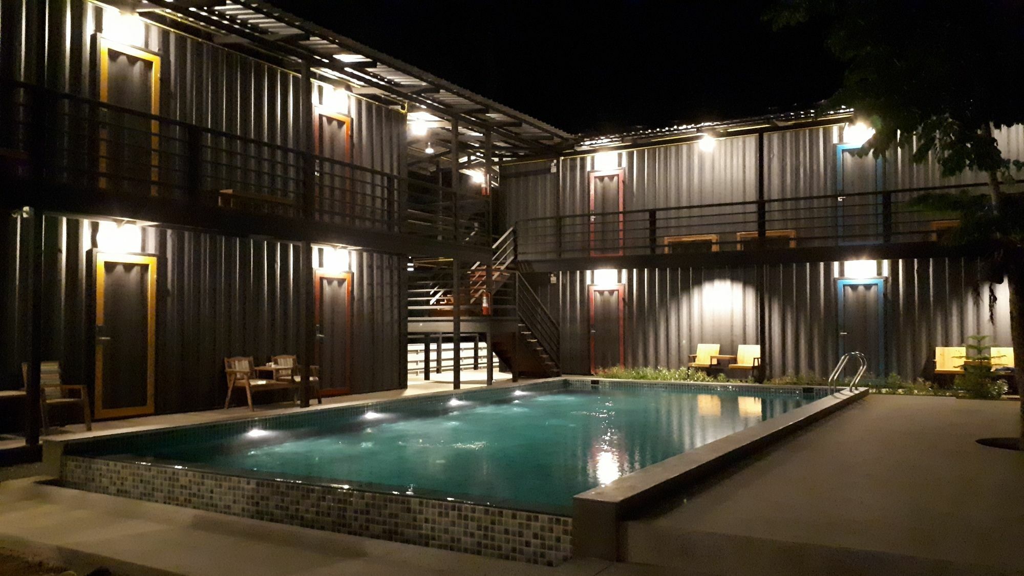 Hostel Na-tub Baan Tai