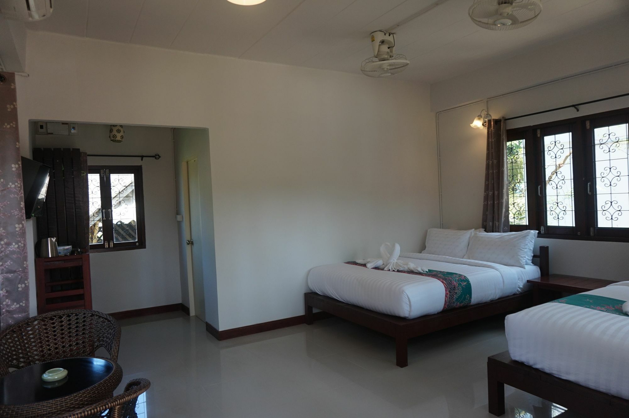 Goodtime 4p Resort Koh Tao