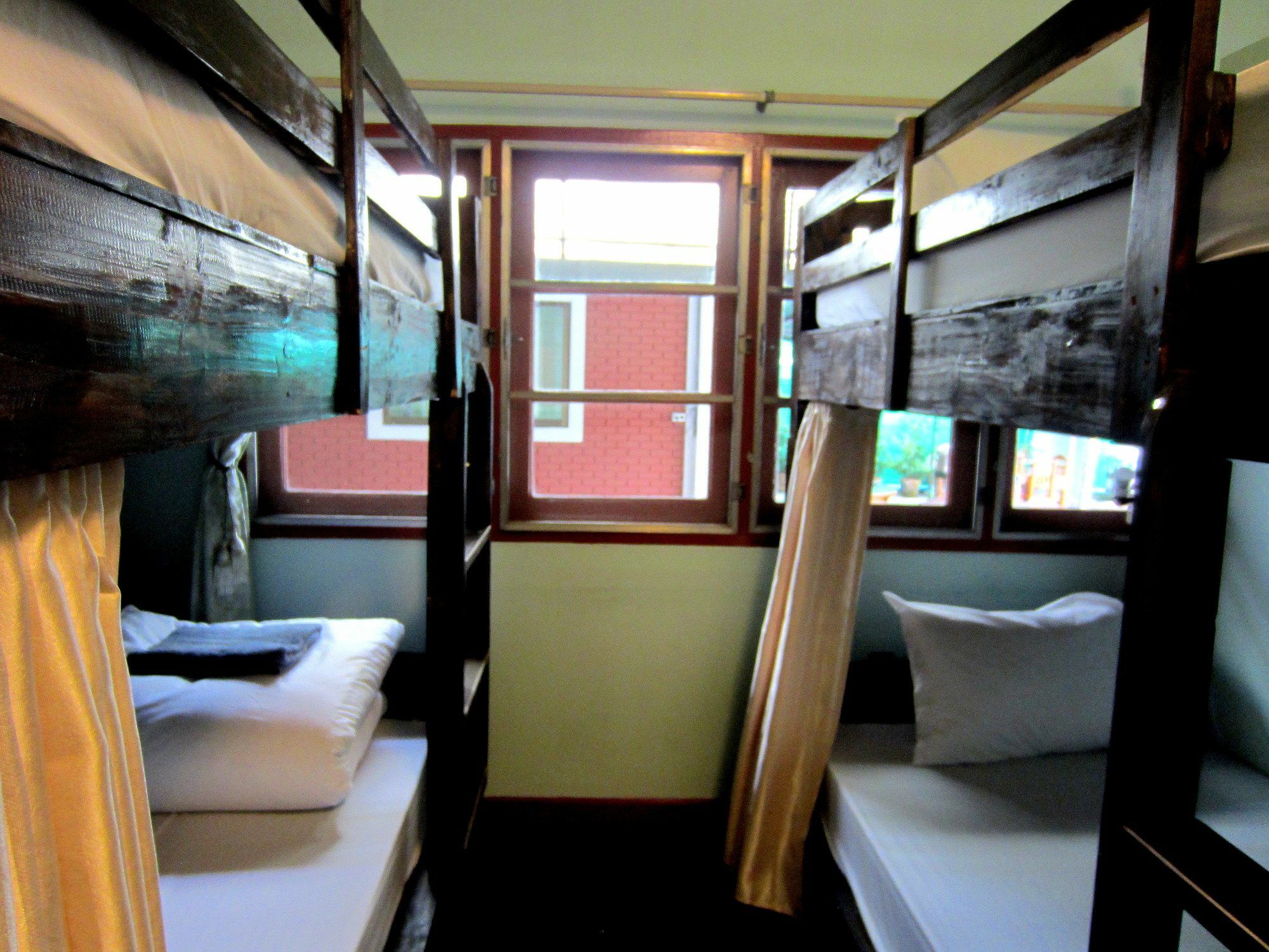Sakura House Hostel