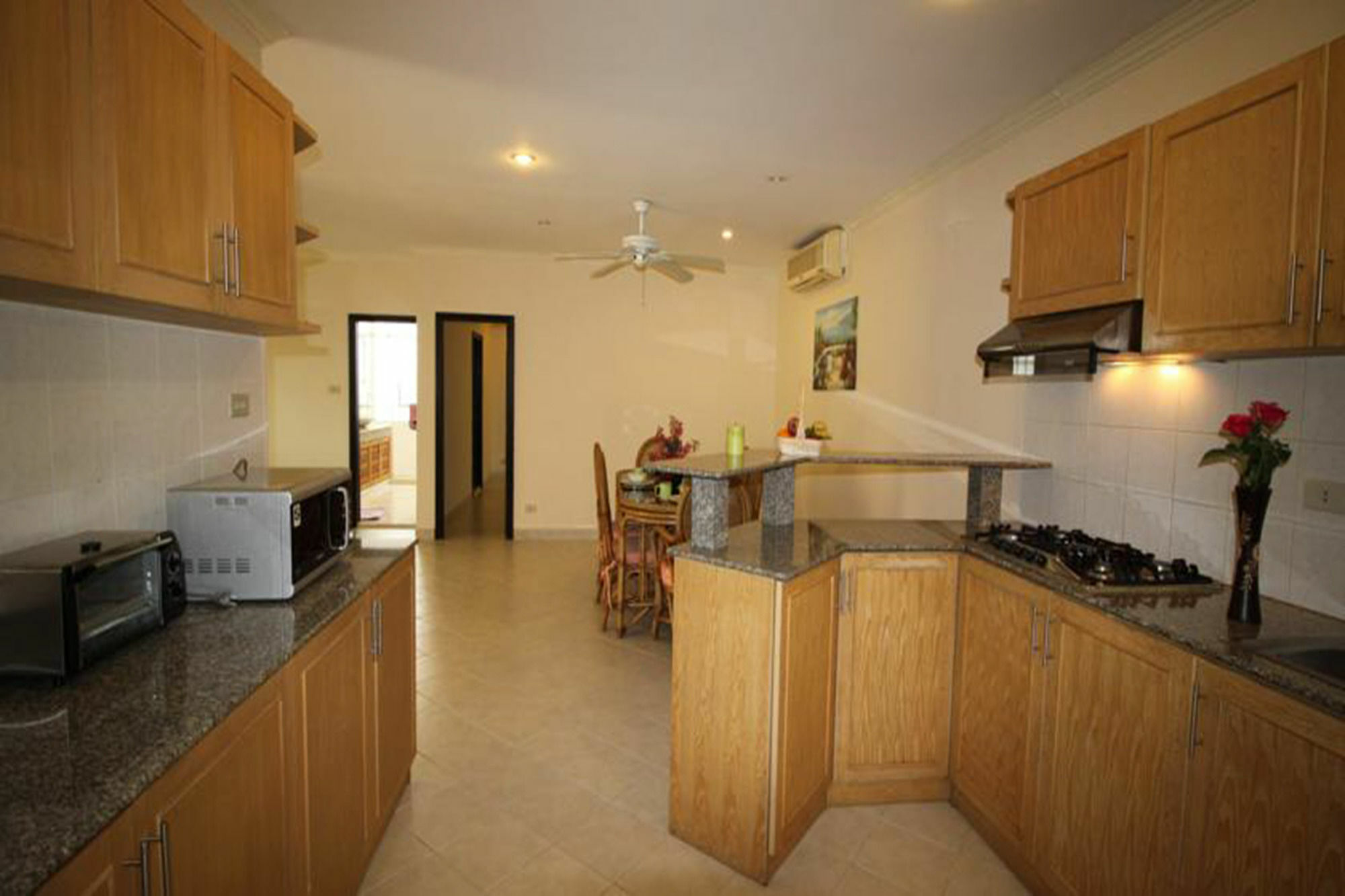 Aparthotel Butterfly Garden Boutique Residences: Luxury & With Full Amenities