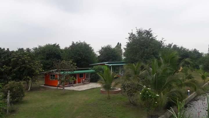 Suan Nopparat
