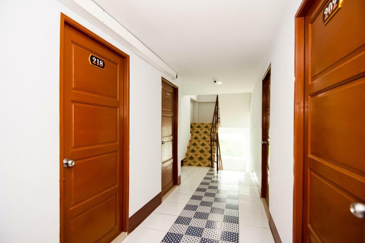 Hotel Oyo 314 The Space 2*