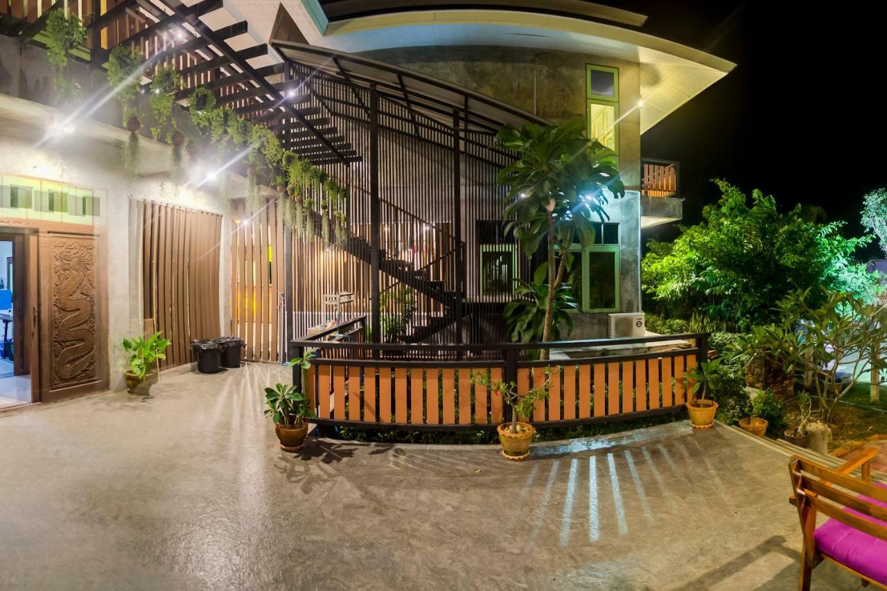 Guest house Tonmai Suites