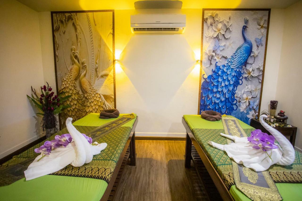 Anchan & Hotel Hua Hin
