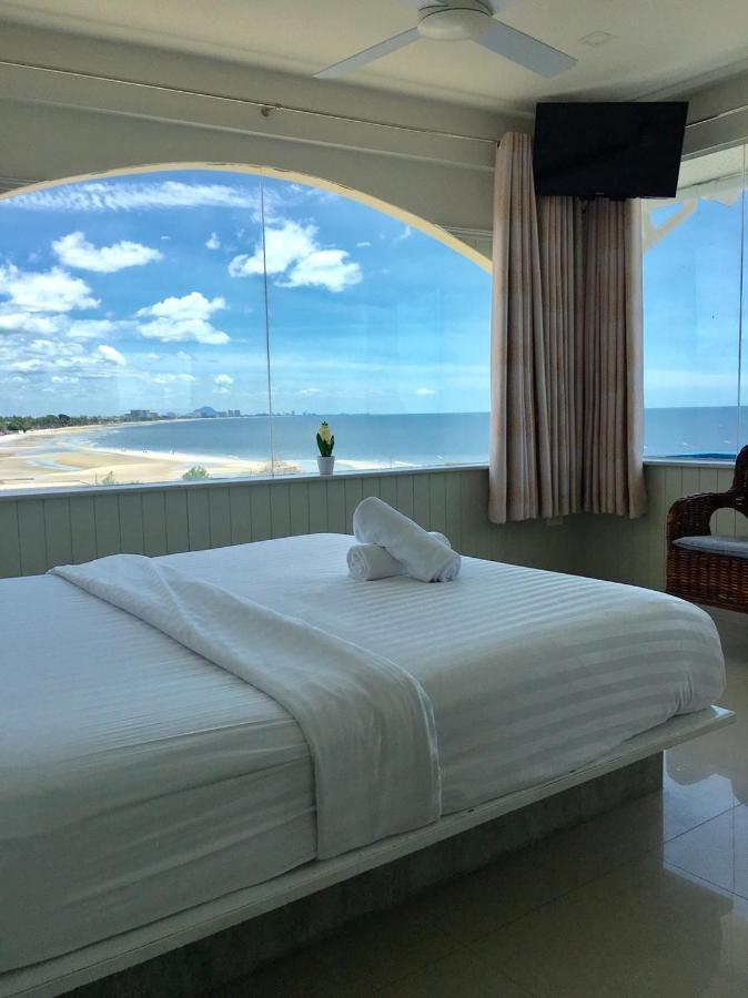 Pierview Inn *