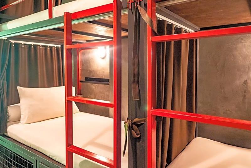 Sleeper Hotel