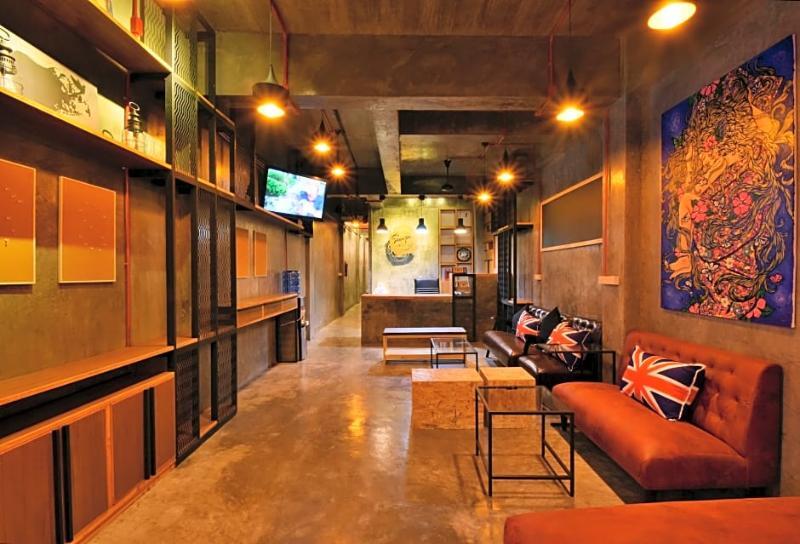 Sleeper Hotel 2*