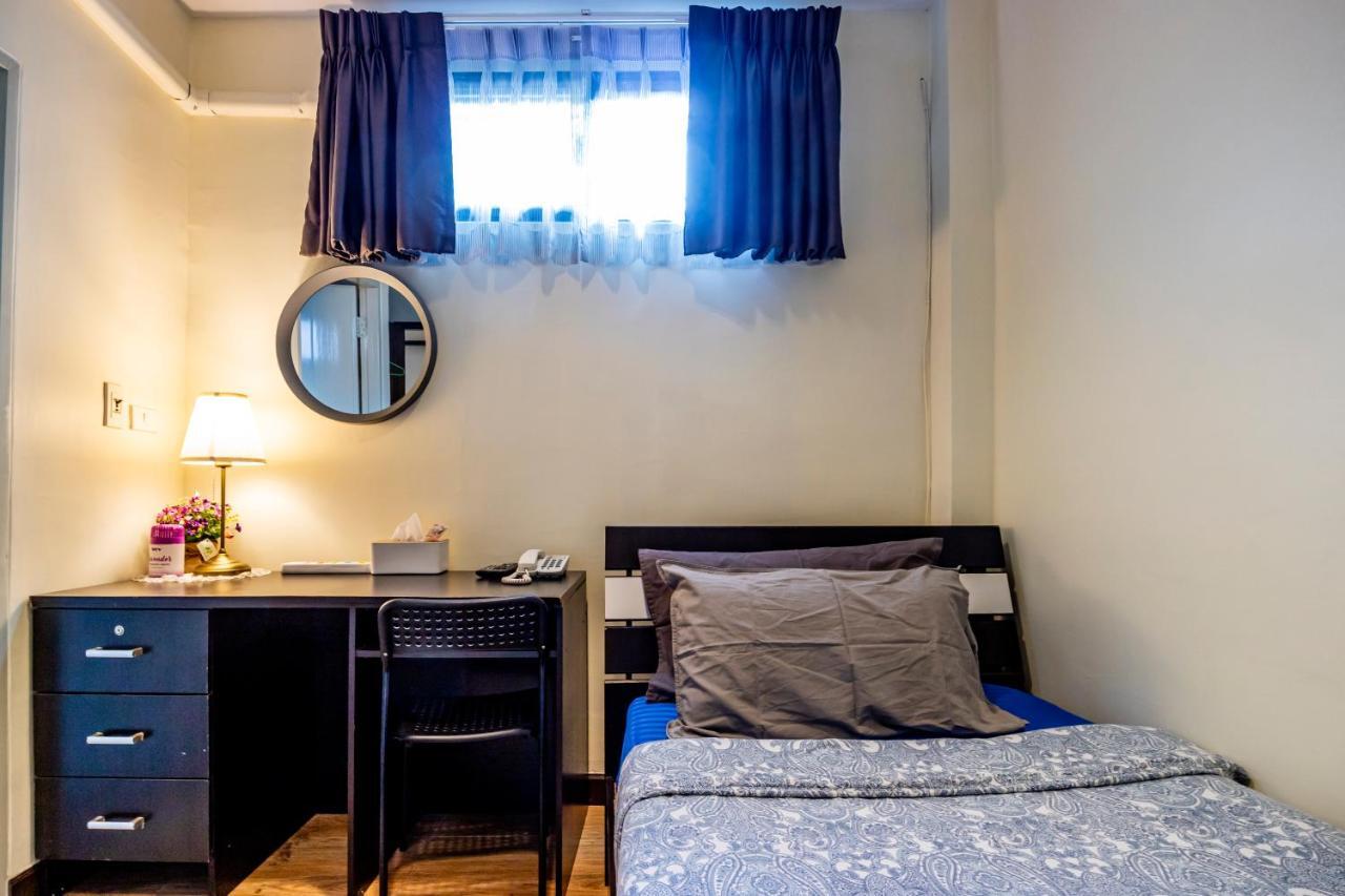The Cube Sathorn Boutique Hotel: Modern Near Bts Surasak