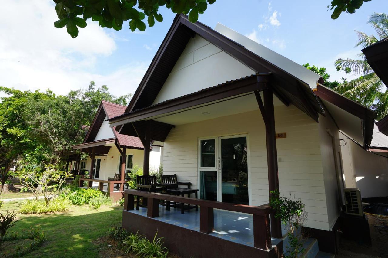 Southern Lanta Resort 3*