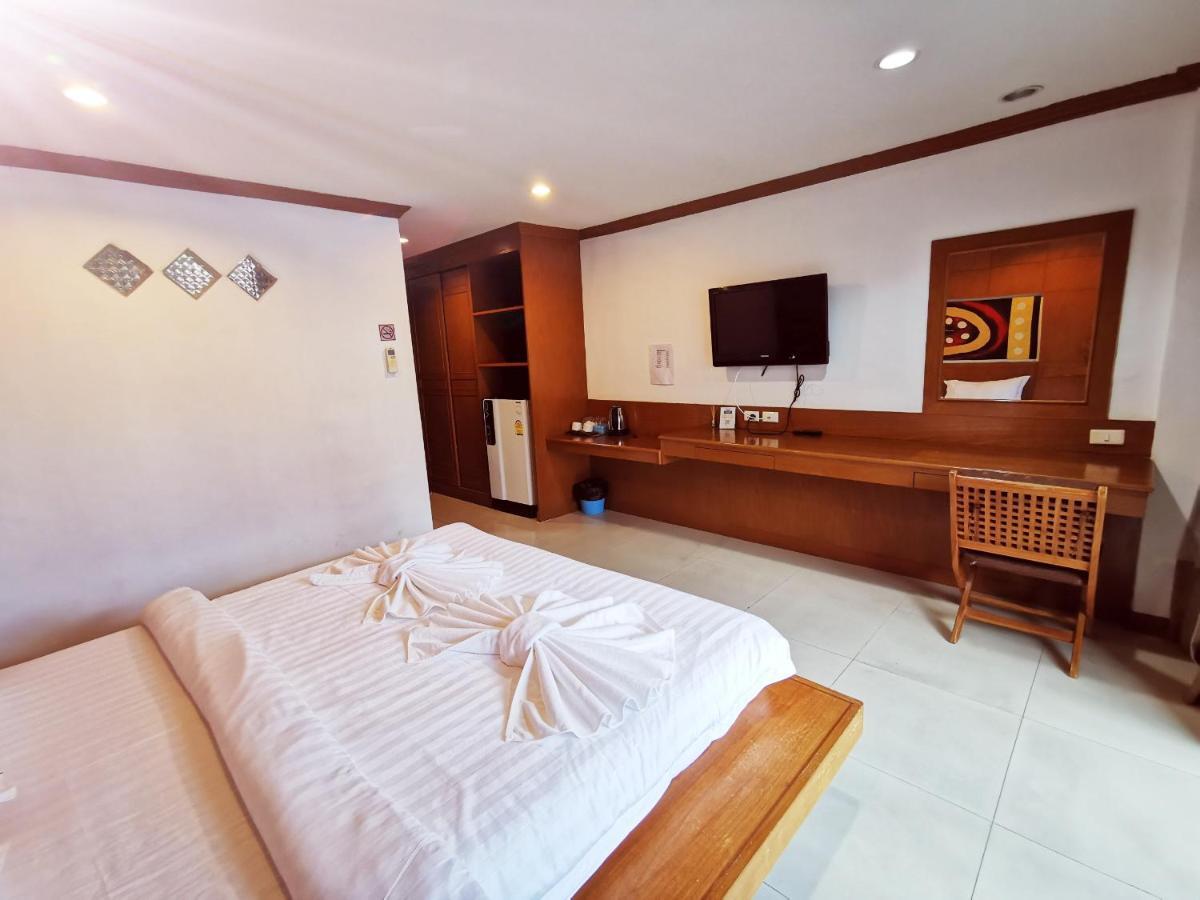 New Life Phuket Classic Hotel 3*