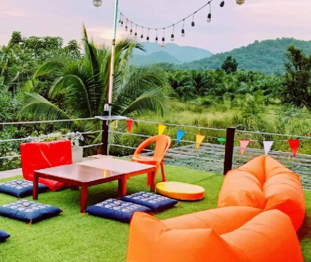Guest house Suan Nopparat Suan Phueng