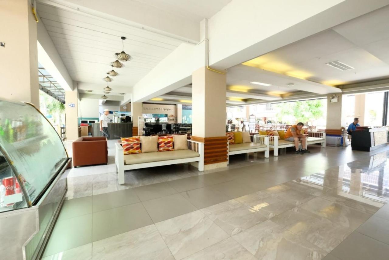 Plaza Hotel 3*