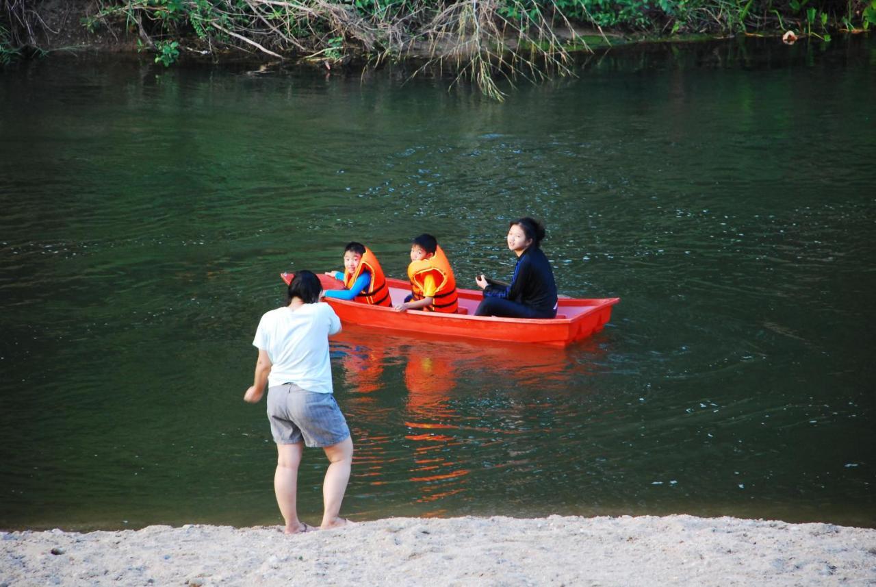 Resort Baantantara Suan Phueng