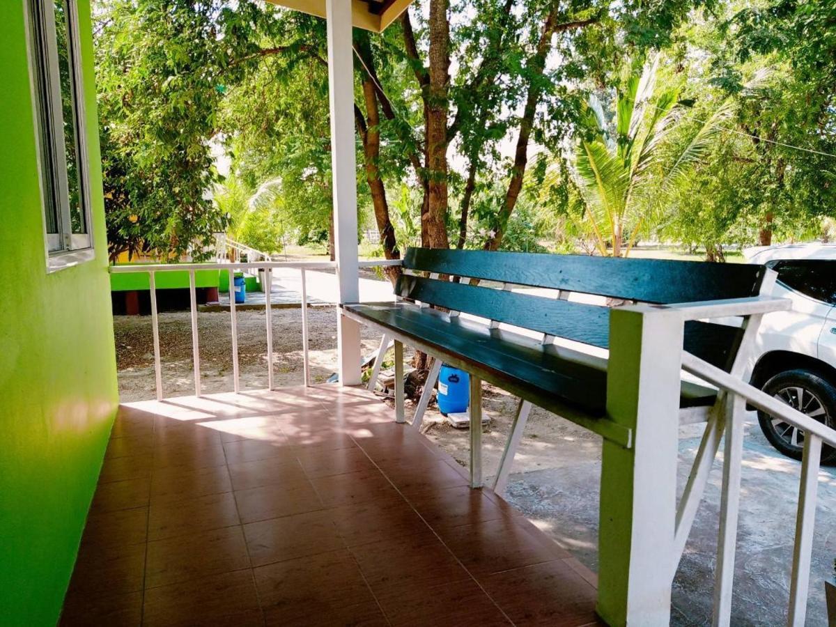 Guest house Suan Nopparat Suan Phueng