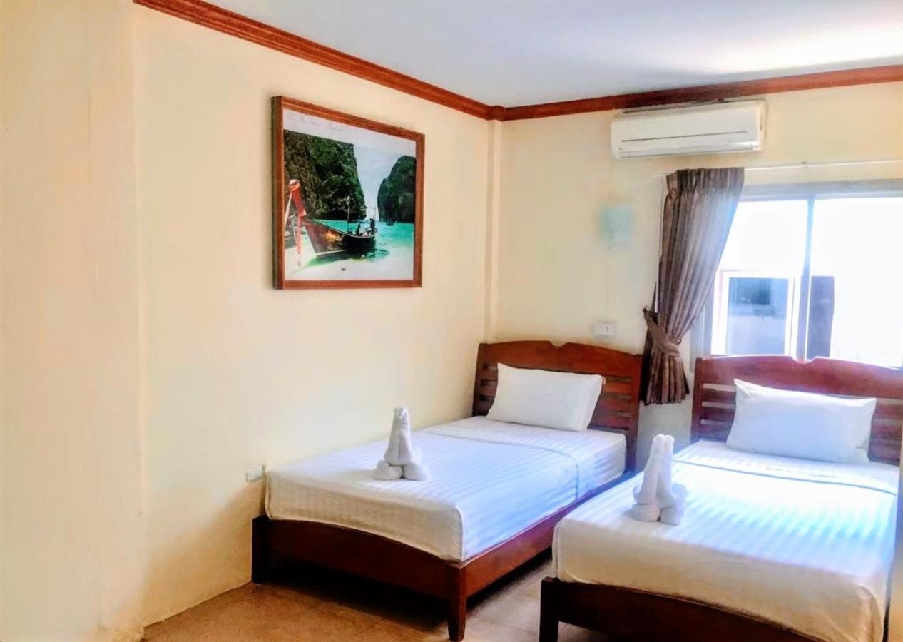 Hotel Golden Bee