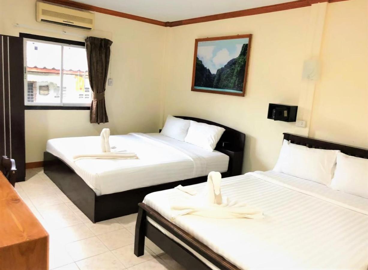 Golden Bee Hotel 3*