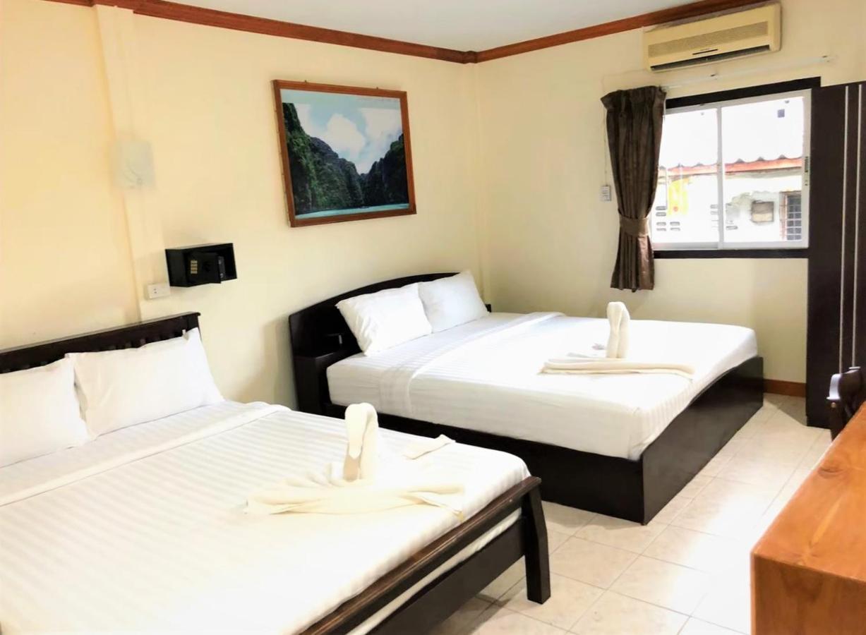 Golden Bee Hotel 3*