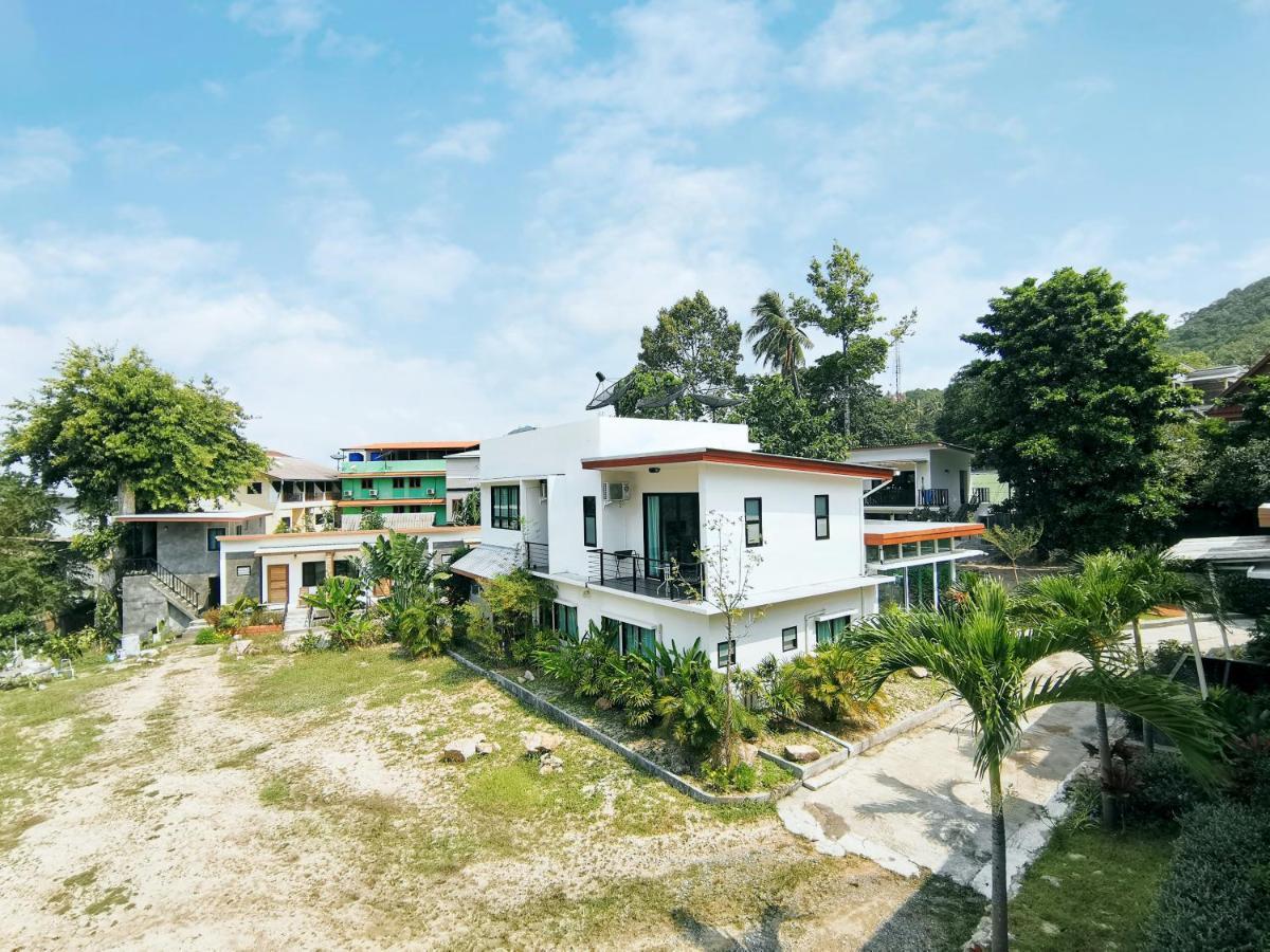 Field-d House Koh Tao