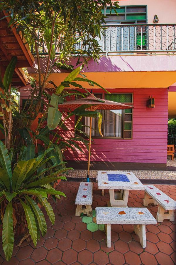 Acomodação com café da manhã  Joy's House & Tour Chiang Mai
