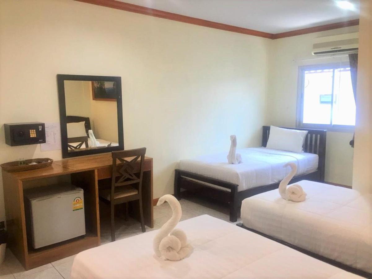 Hotel Golden Bee