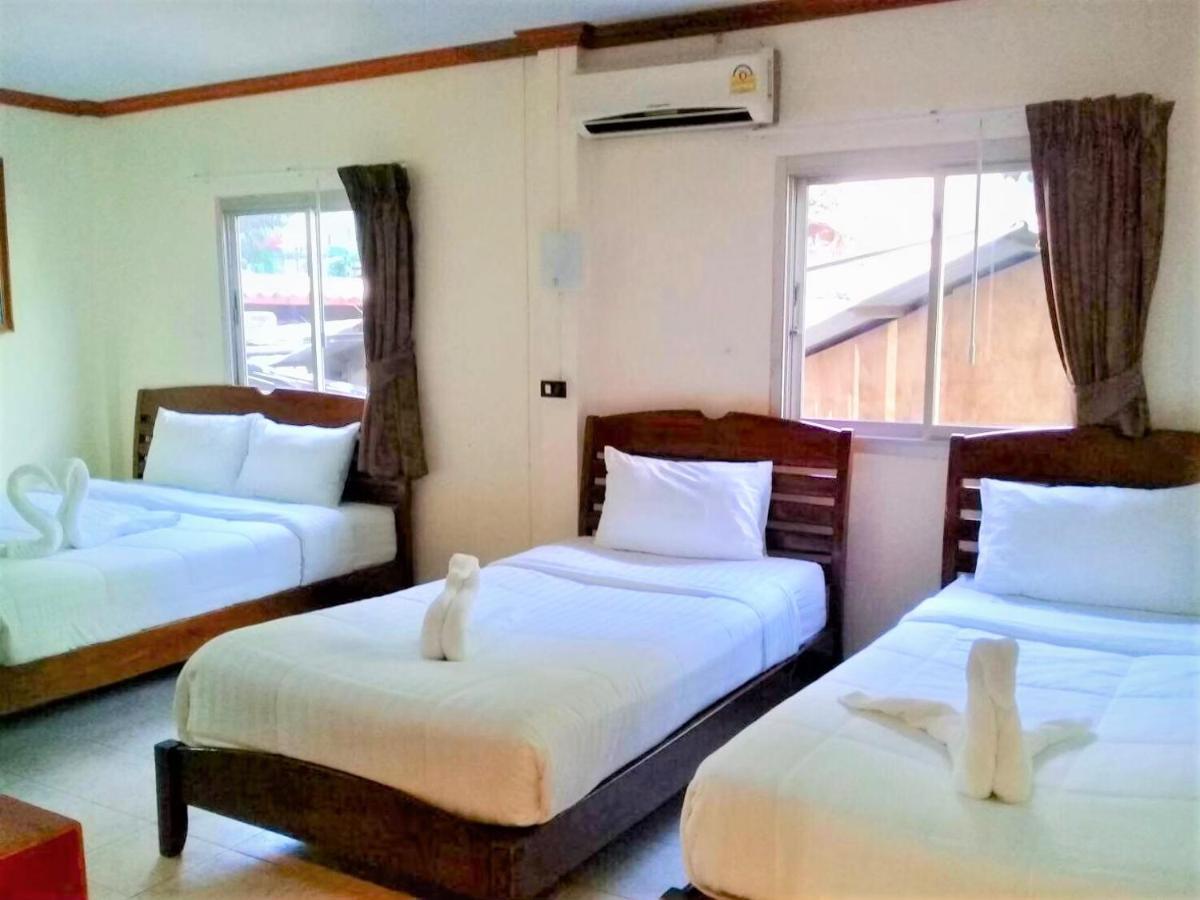 Golden Bee Hotel