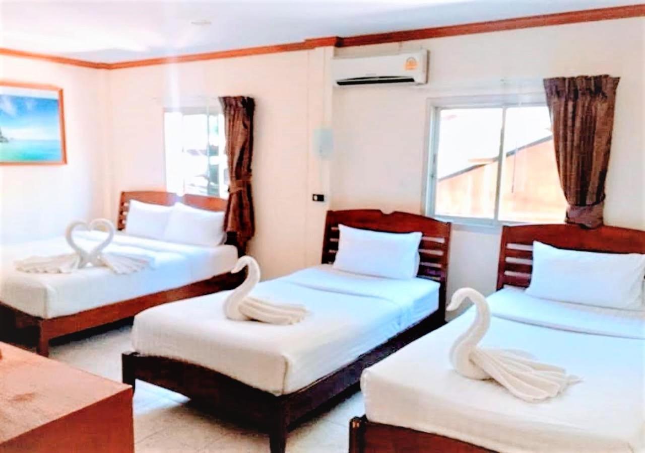 Golden Bee Hotel 3*