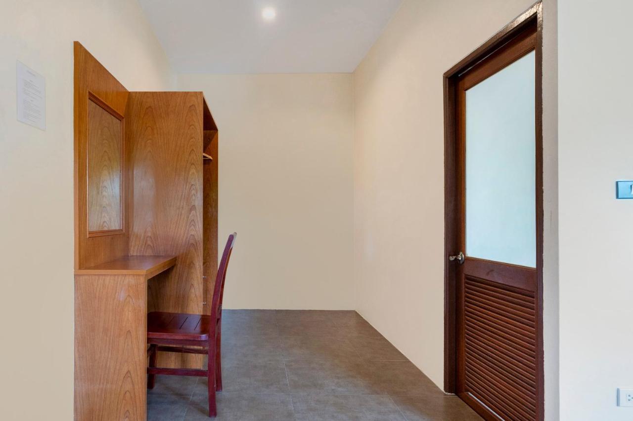 Oyo 665 Sj House 3*